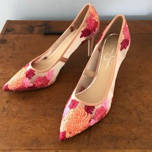 Jessica Simpson floral mesh pumps like new condition